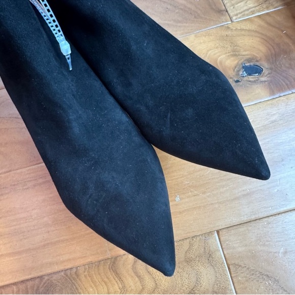 NWT Gianni Bini Harrison Suede Architectural Wedge Black Booties Sz 8,5 - Picture 6 of 8